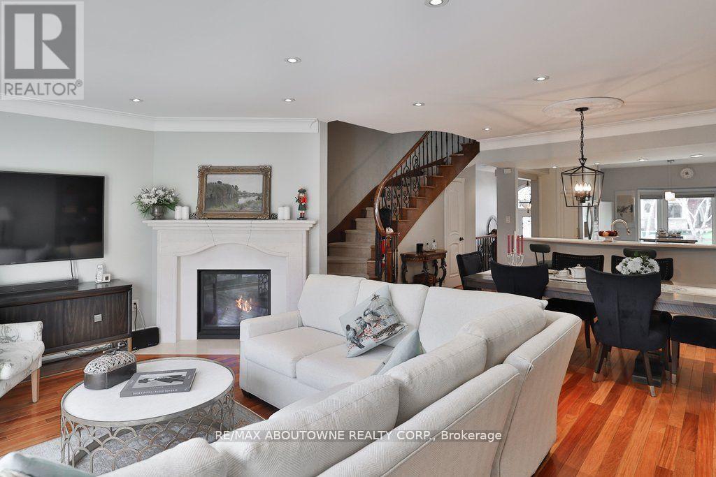 45 TRADEWIND DRIVE - 12