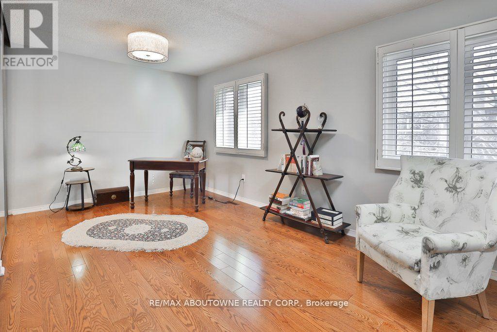 45 TRADEWIND DRIVE - 19