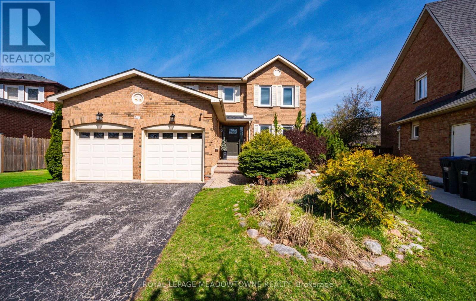 16 COX CRESCENT - 4