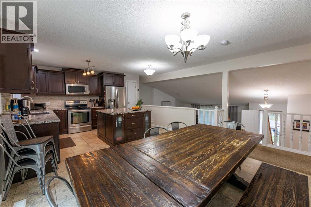 150 Maligne Drive — photo 8