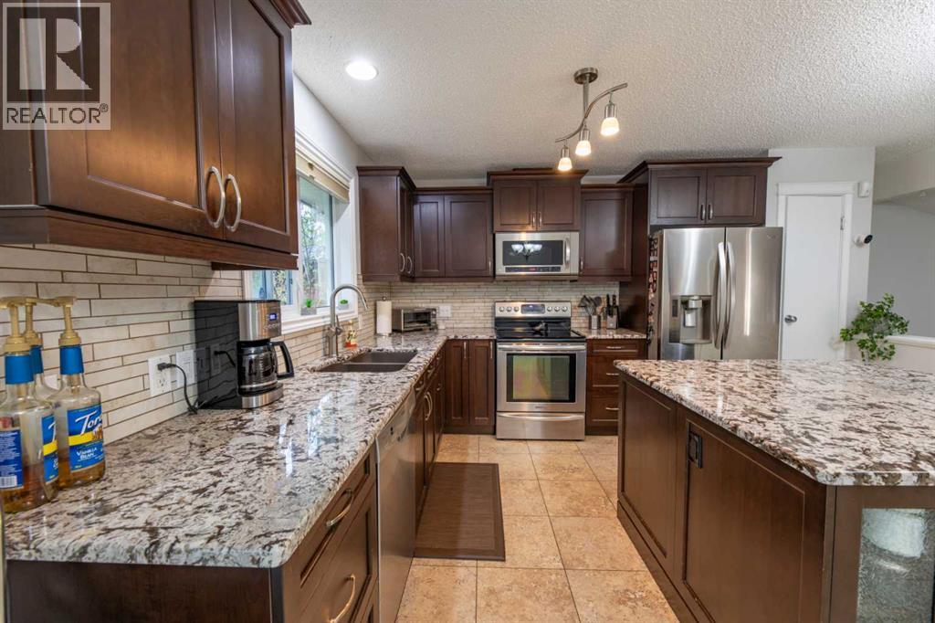 150 Maligne Drive — photo 10
