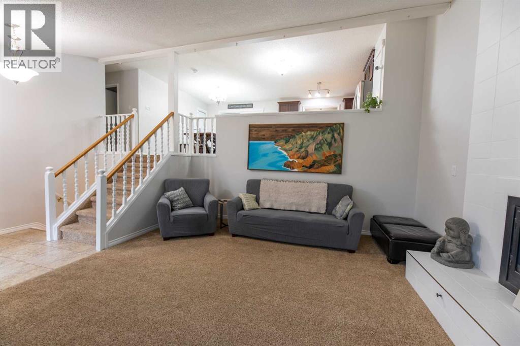 150 Maligne Drive - photo 4