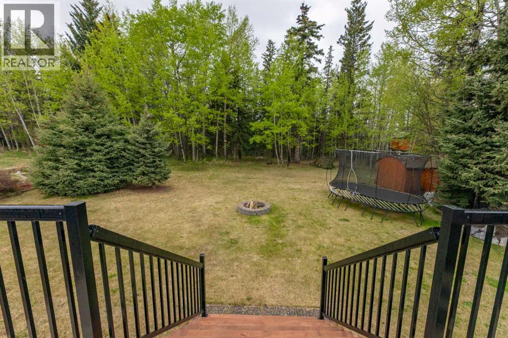 150 Maligne Drive — photo 35