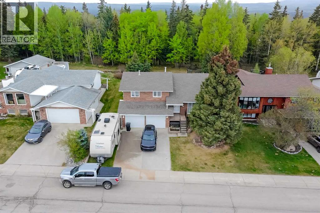 150 Maligne Drive — photo 41