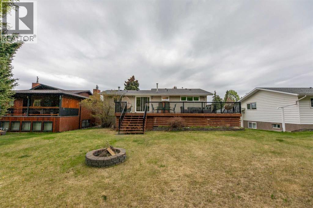 150 Maligne Drive — photo 36