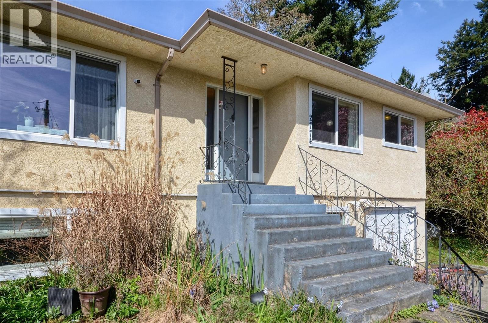 2774 Kingswood Rd, Langford