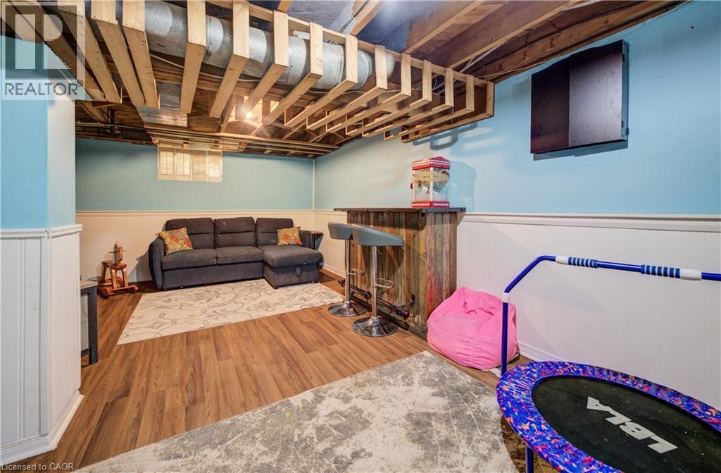 290 LANCASTER Street W, Kitchener, Ontario, N2H4V6 — Photo 5