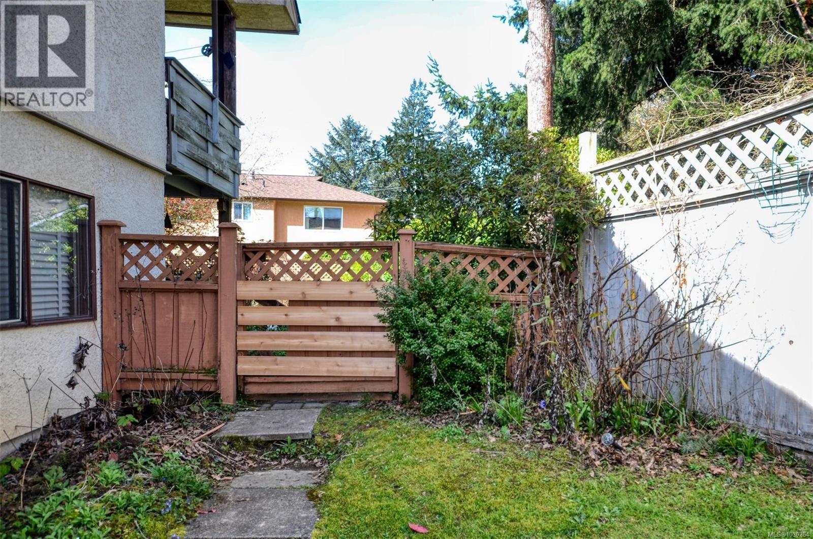 2774 Kingswood Rd, Langford