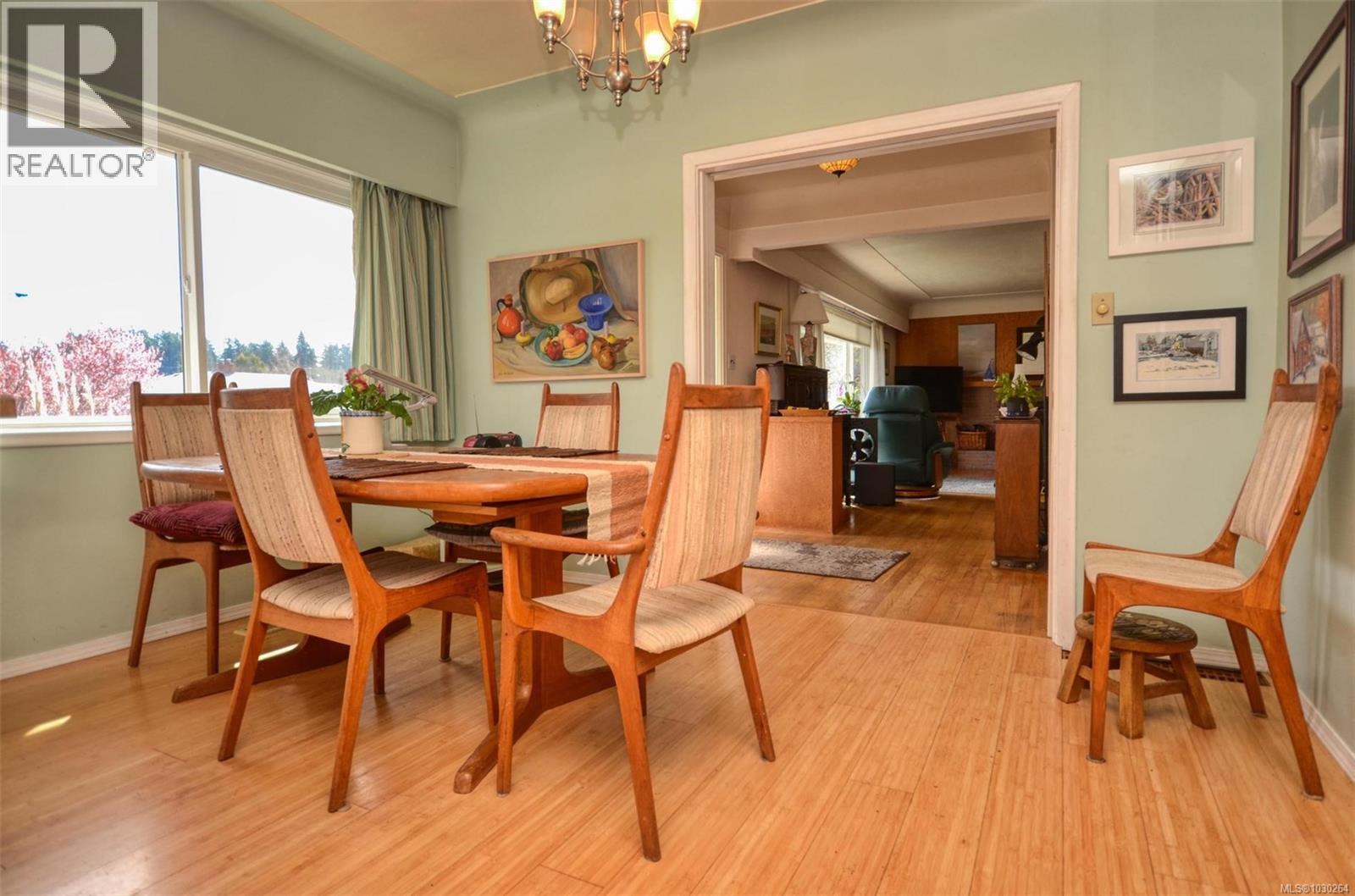 2774 Kingswood Rd, Langford