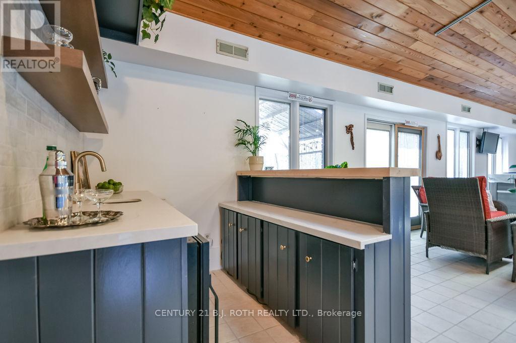1078 SUNNIDALE ROAD - 32