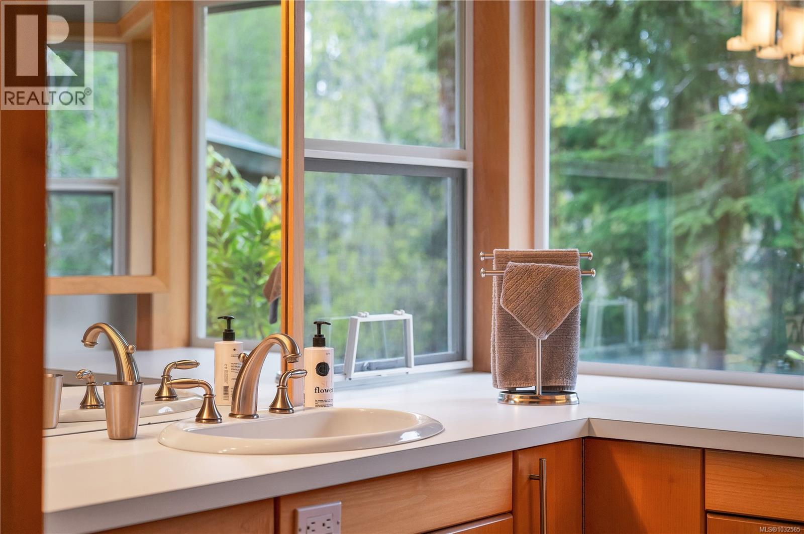 4901 Argonaut Rd, Campbell River