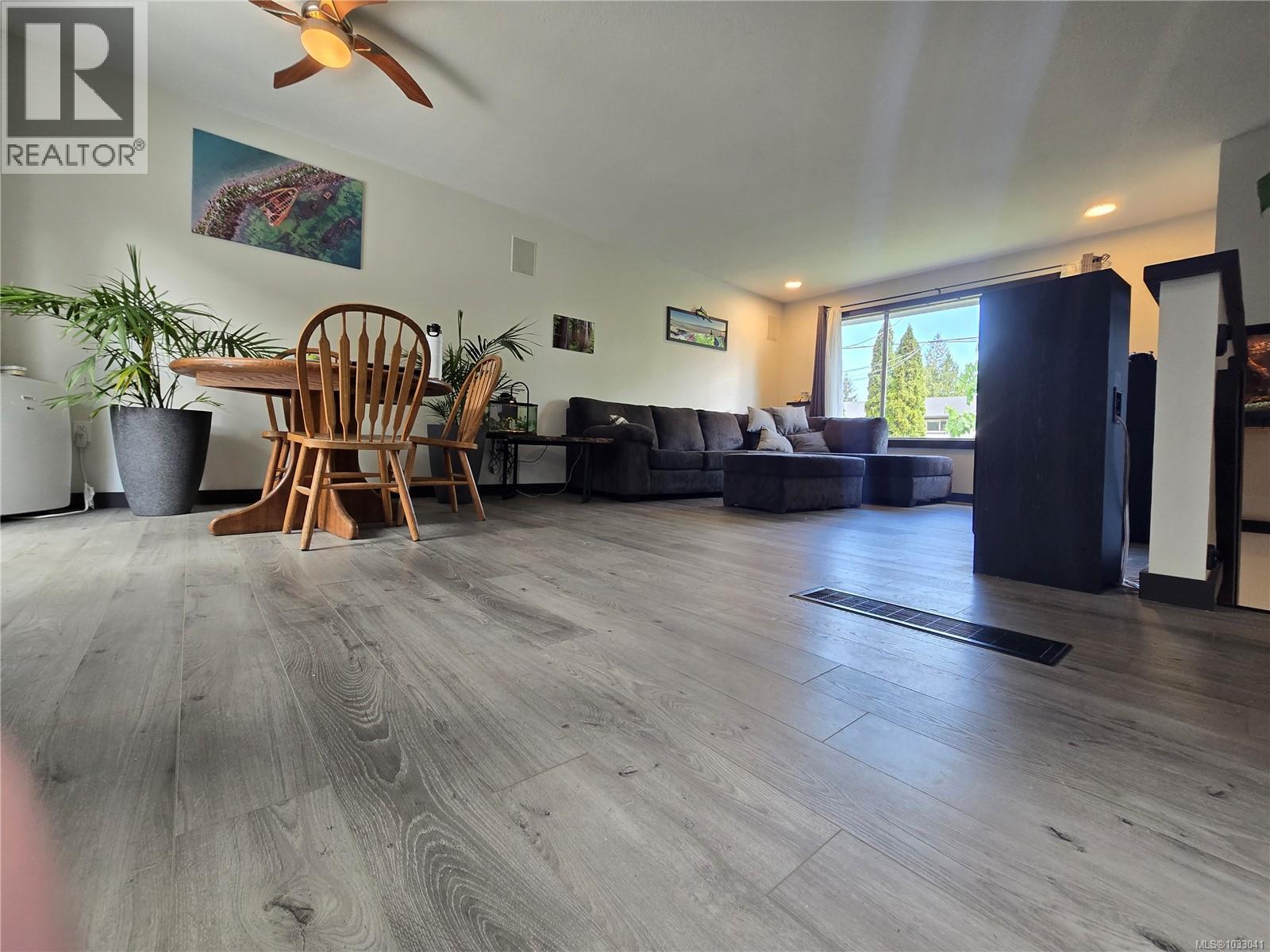 97 Mitchell Rd, Courtenay