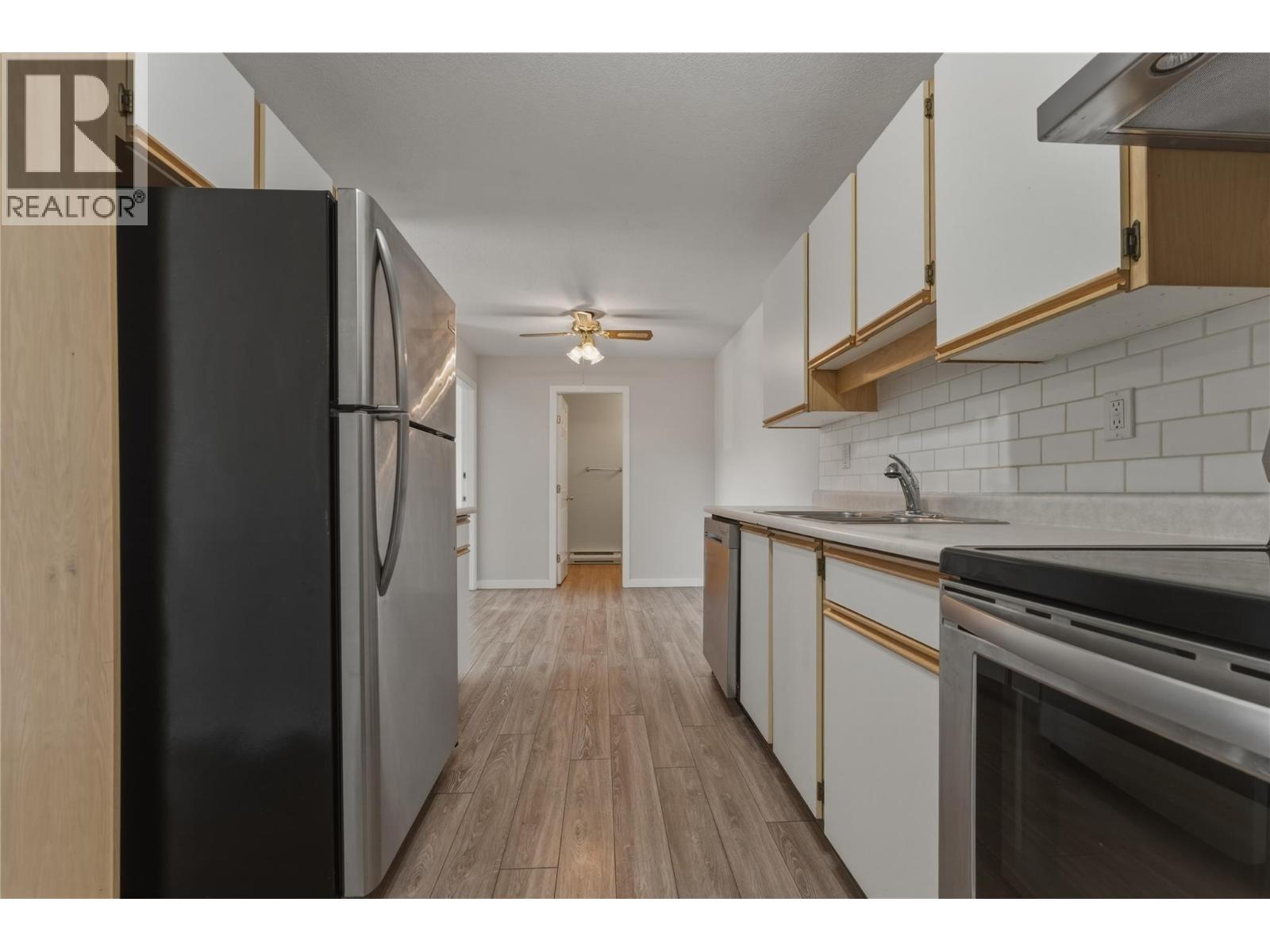 #105 4202 Alexis Park Drive - 9