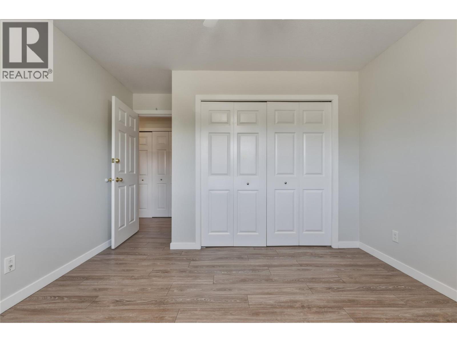 #105 4202 Alexis Park Drive - 23