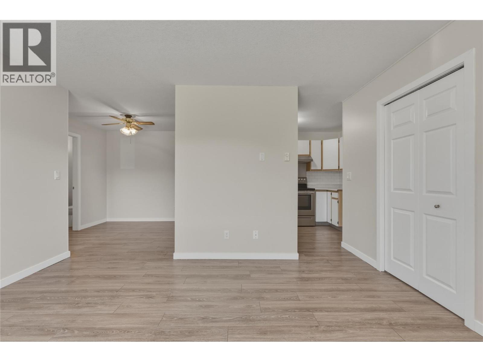 #105 4202 Alexis Park Drive - 5