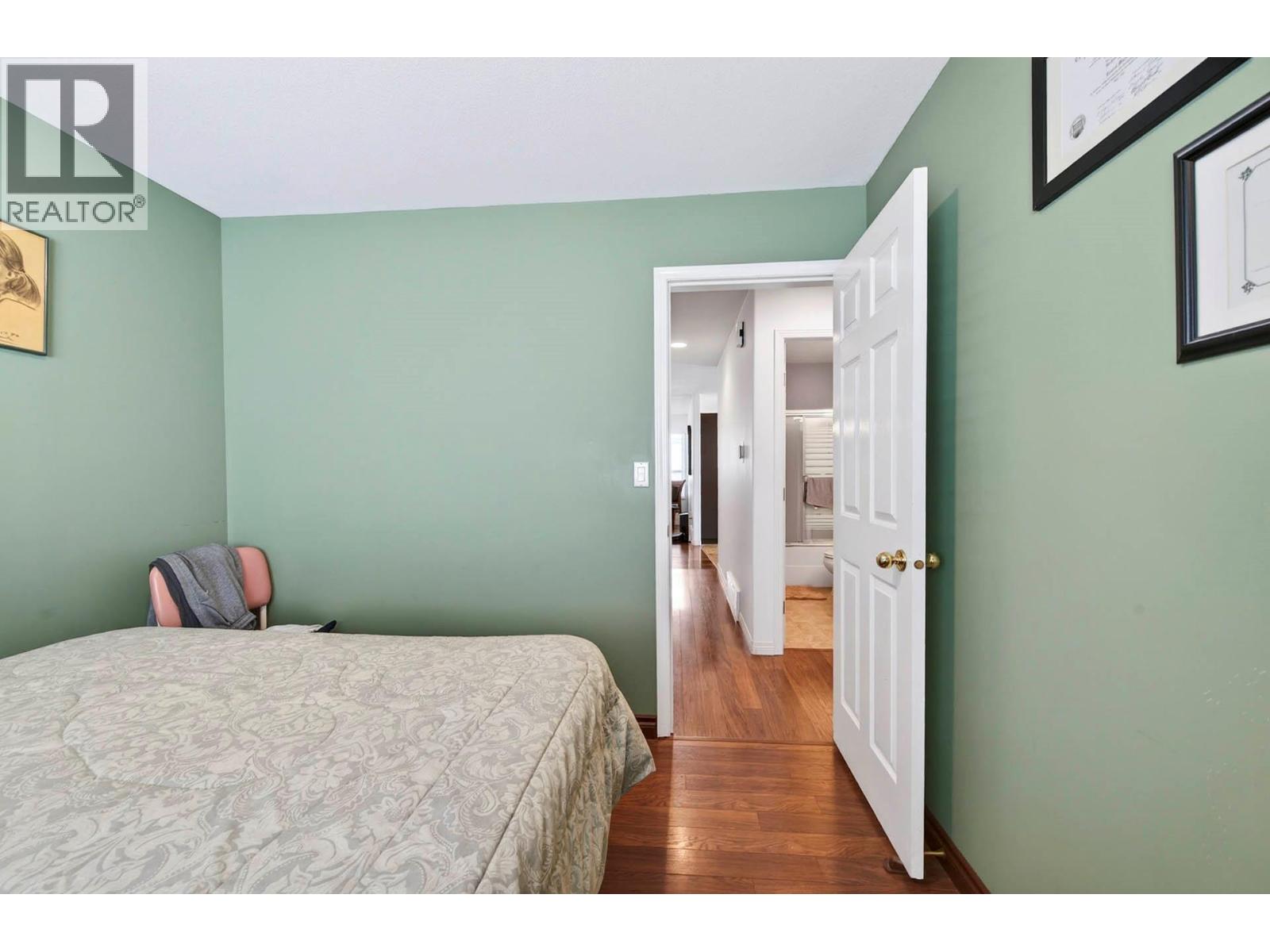 2359 Whitburn Crescent - 23