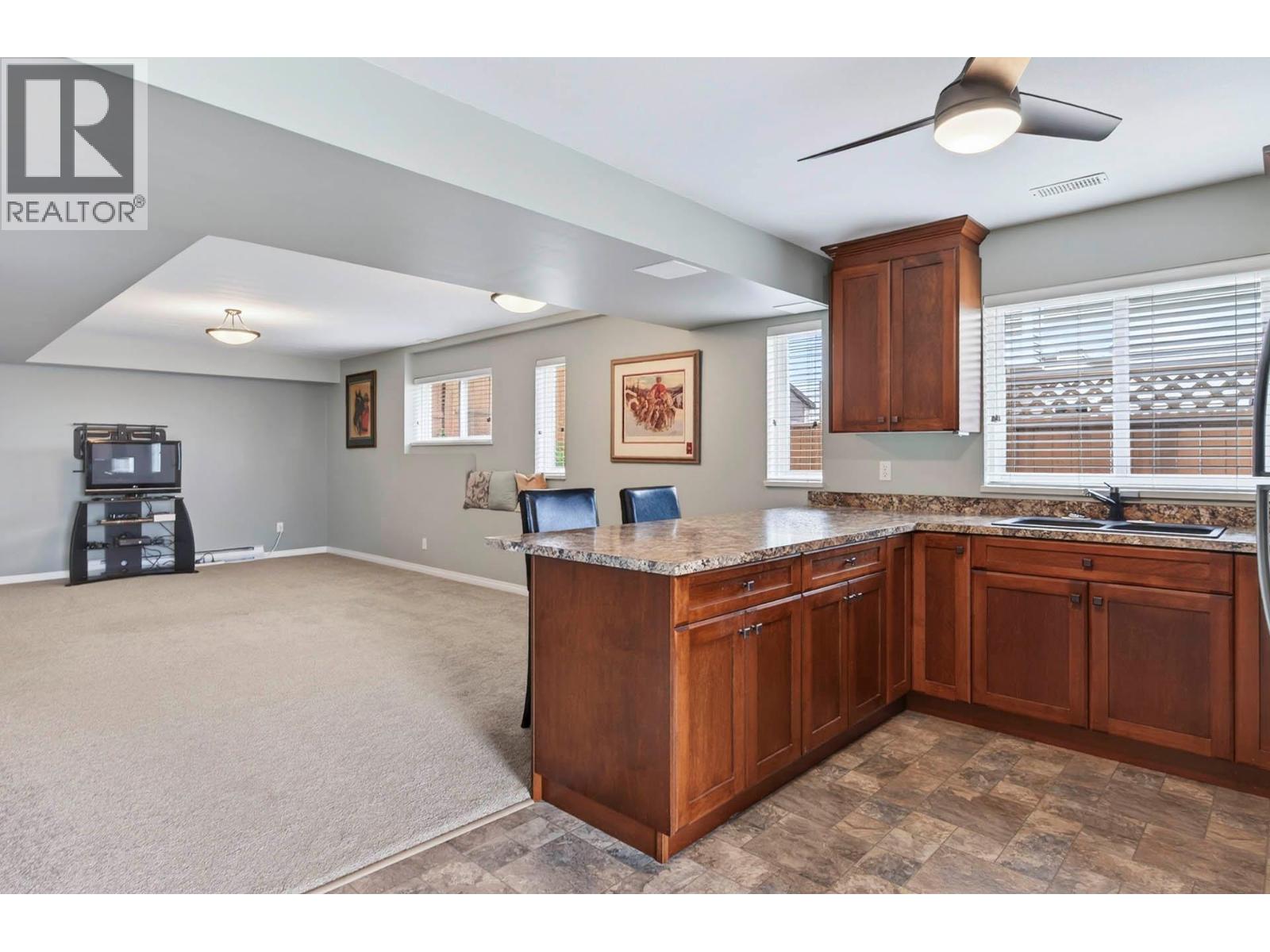 2359 Whitburn Crescent - 31