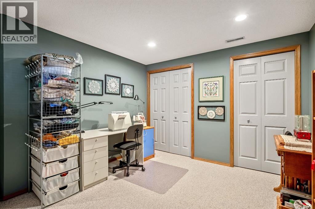 120 Bow Meadows Drive - 36