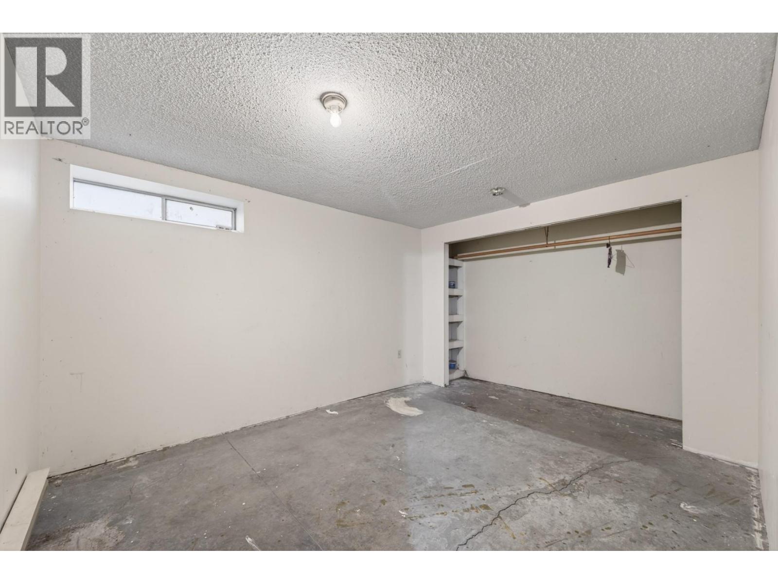 376 Hollywood Crescent - 32