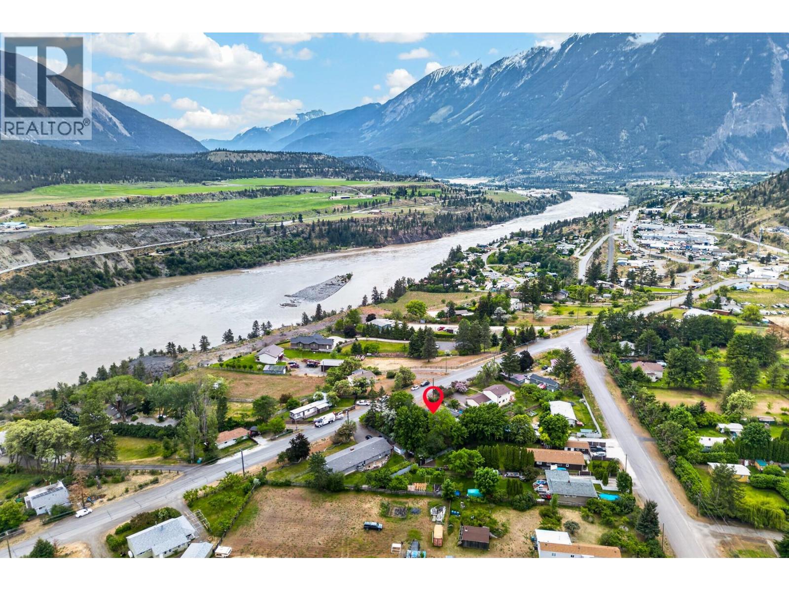 376 Hollywood Crescent, Lillooet
