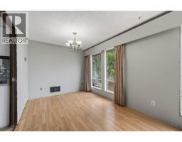 Living room - 376 Hollywood Crescent, Lillooet, BC V0K1V0 Photo 13