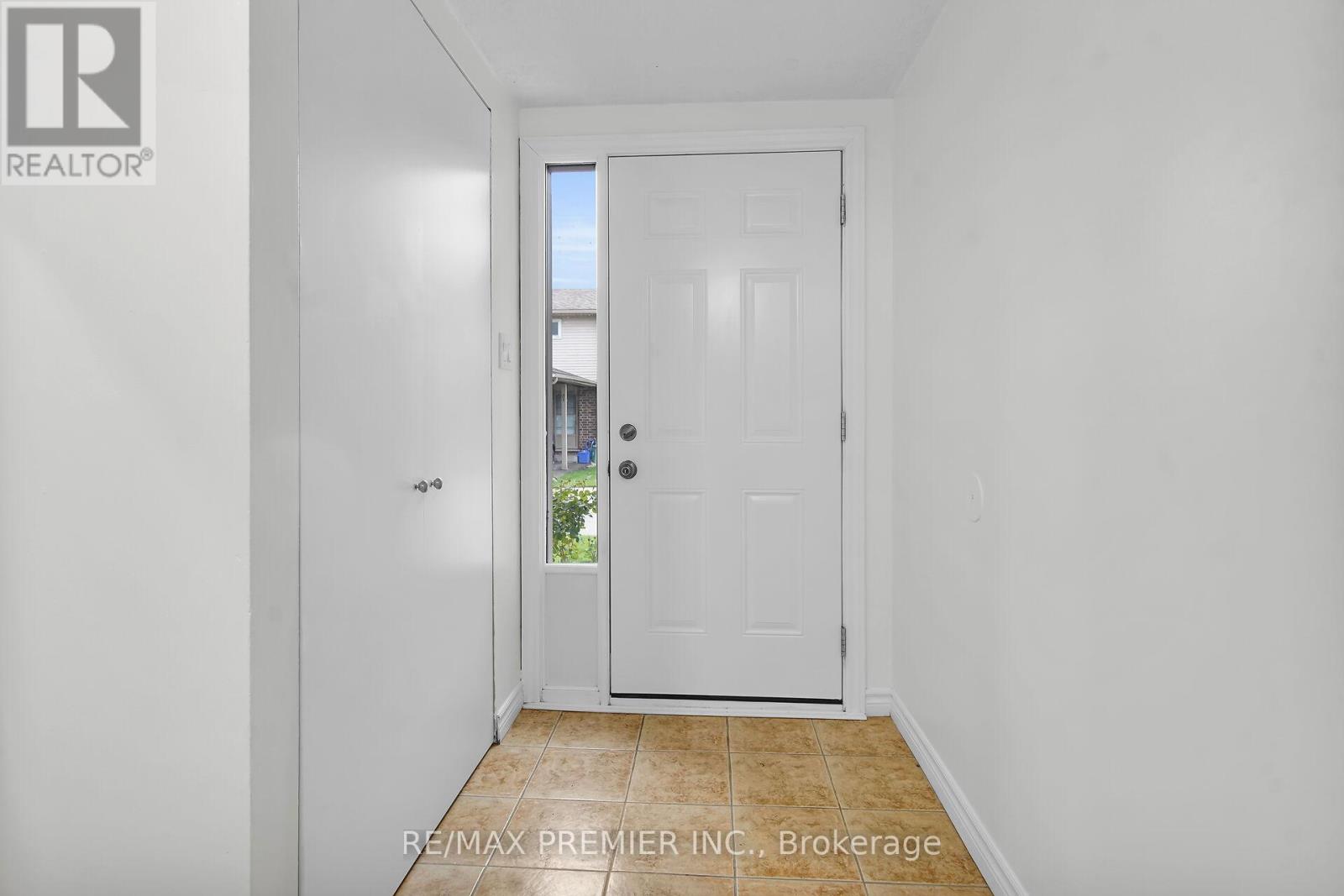 #25 450 POND MILLS ROAD - 10