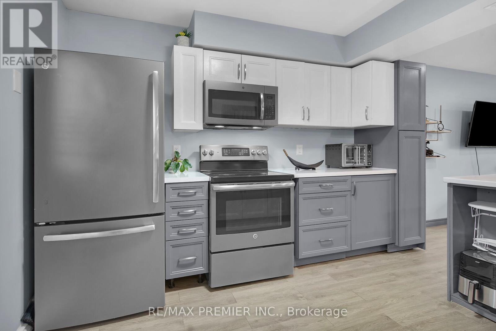 #25 450 POND MILLS ROAD - 17