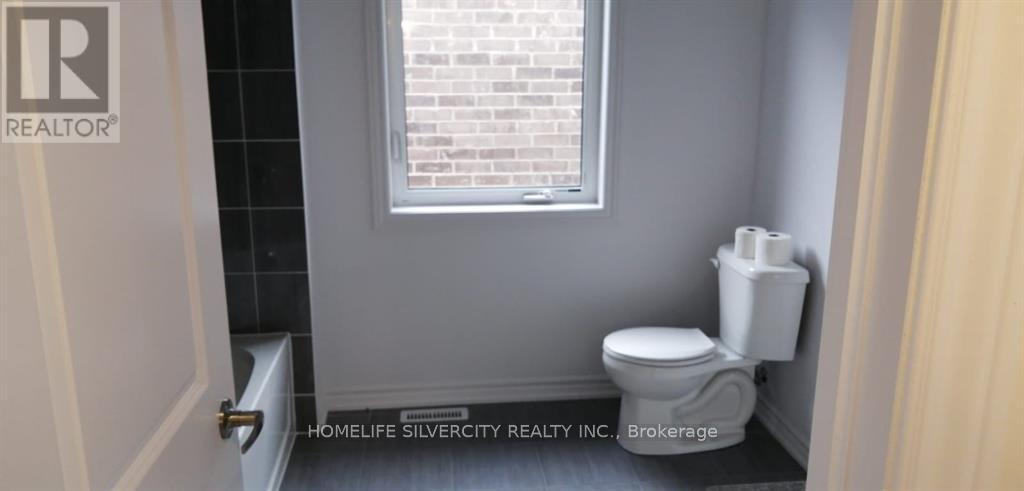 110 WERRY AVENUE - 12
