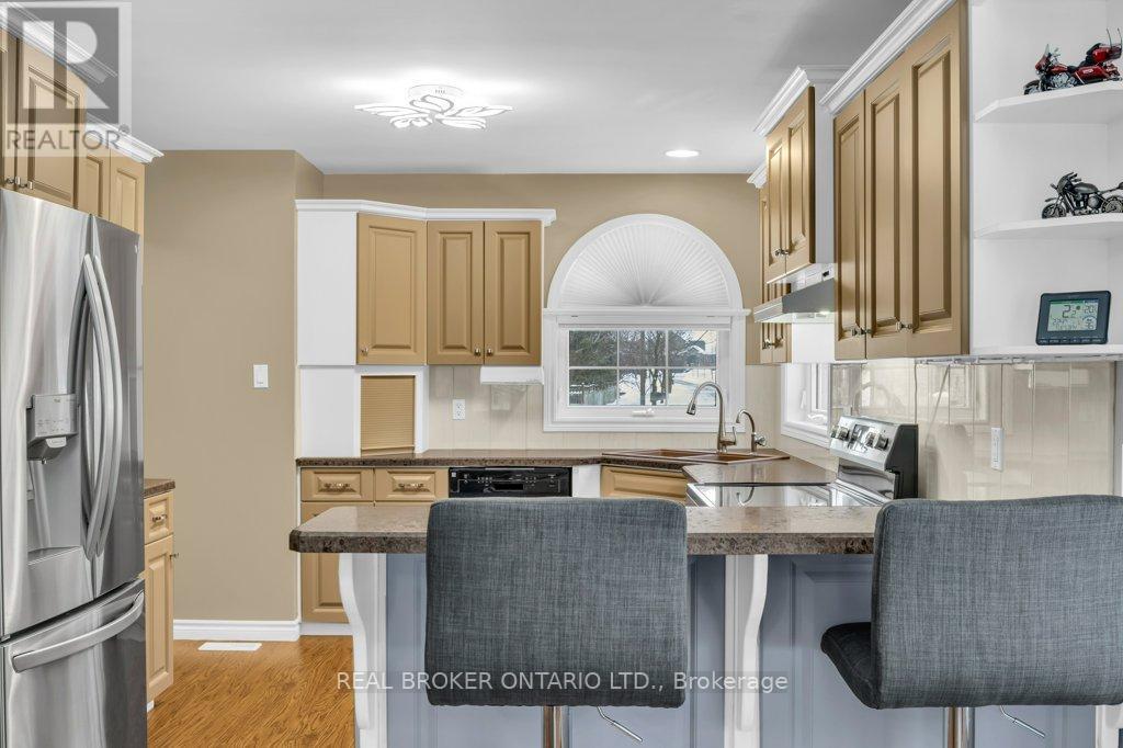 13 BURLWOOD DRIVE - 10
