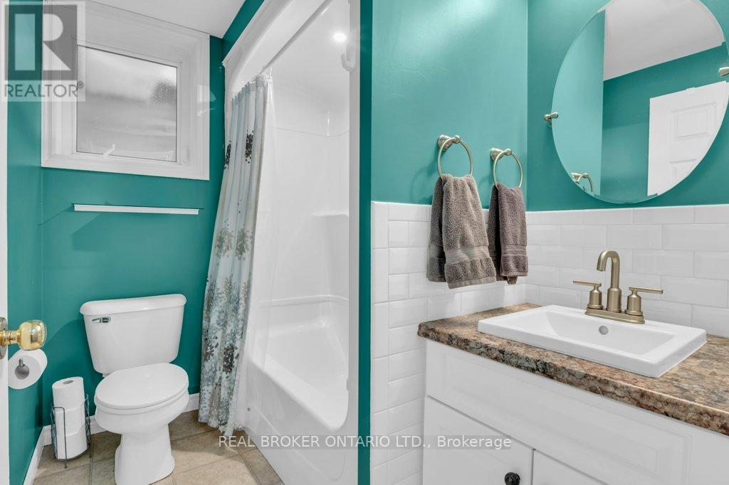 13 BURLWOOD DRIVE - 23