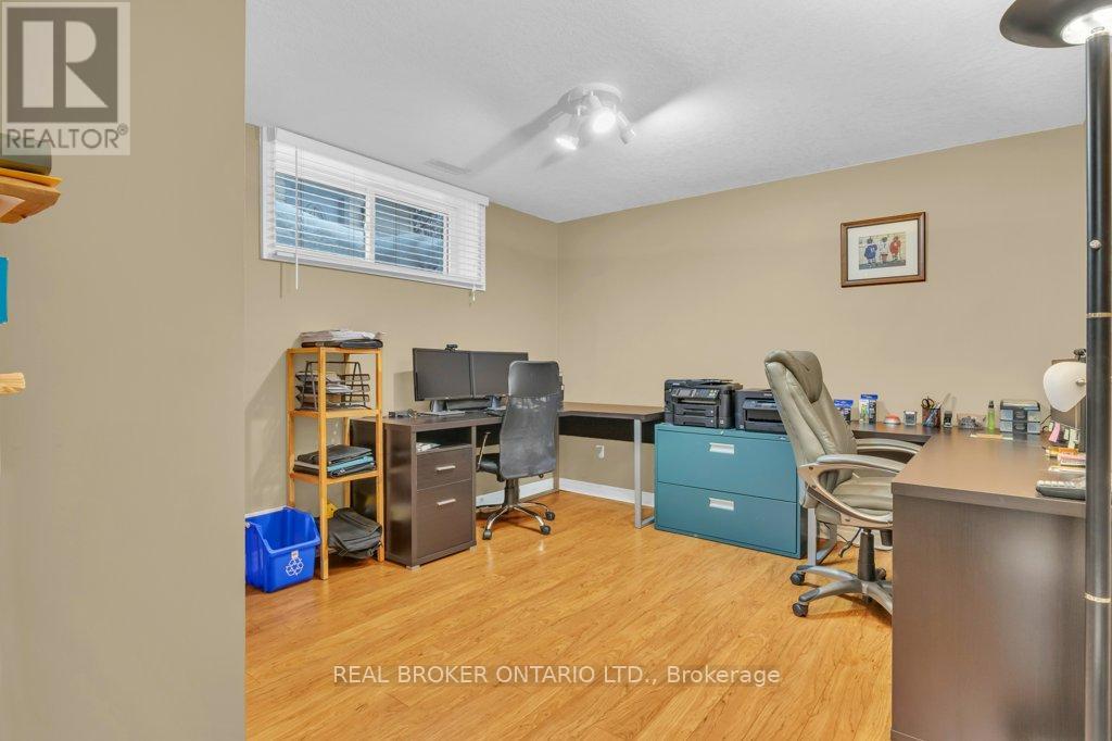 13 BURLWOOD DRIVE - 26