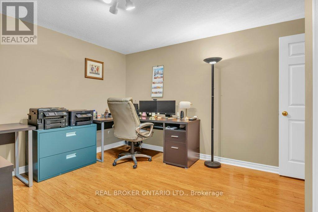 13 BURLWOOD DRIVE - 27