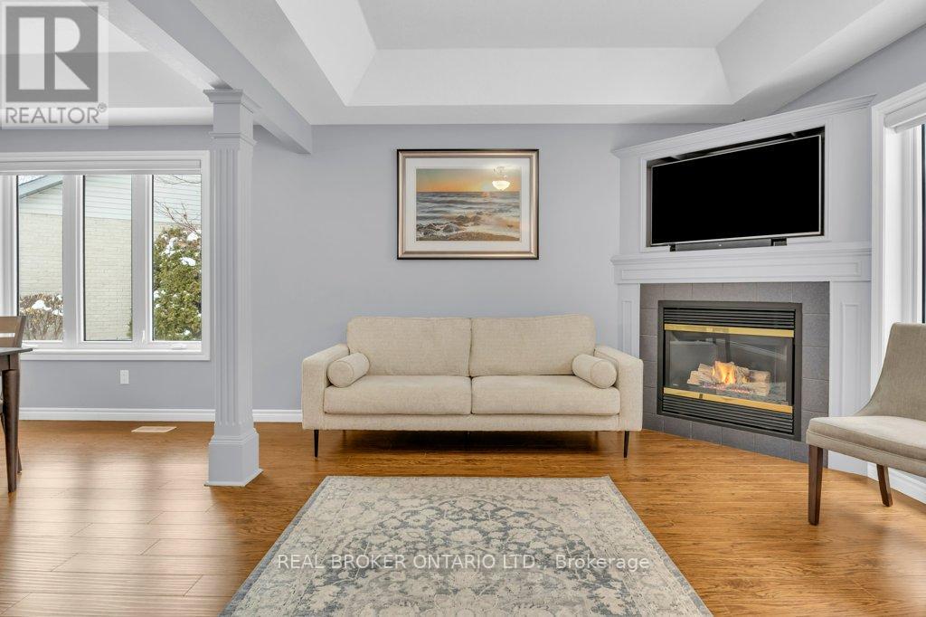 13 BURLWOOD DRIVE - 3