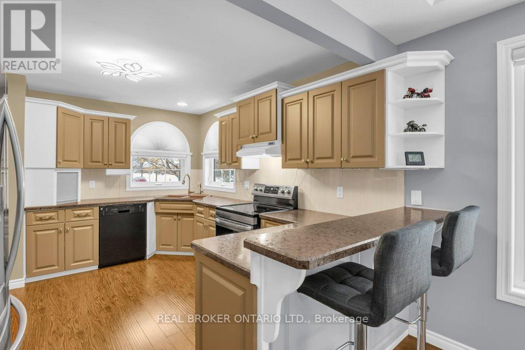 13 BURLWOOD DRIVE - 9