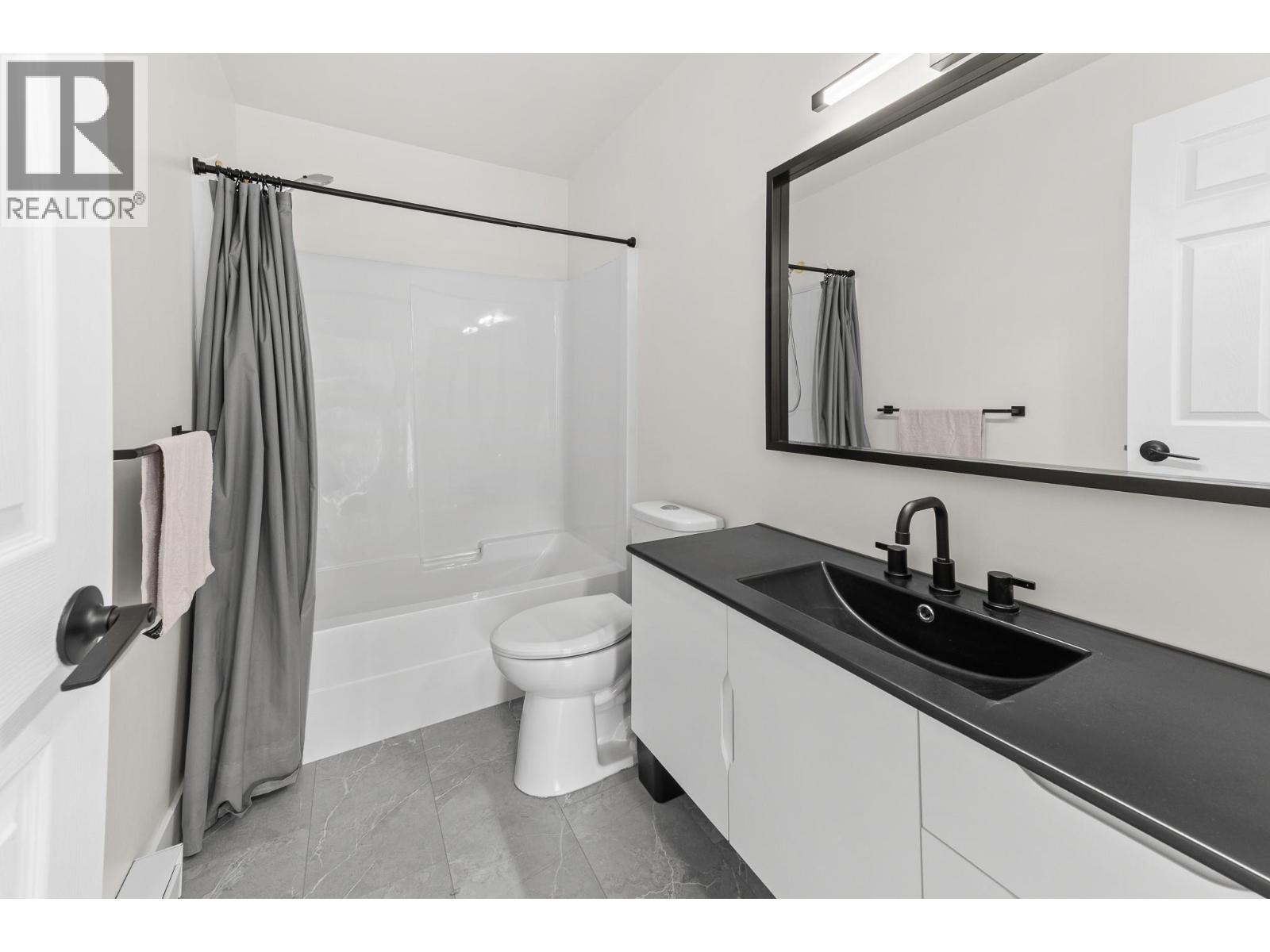 #315 255 Aurora Crescent - 18