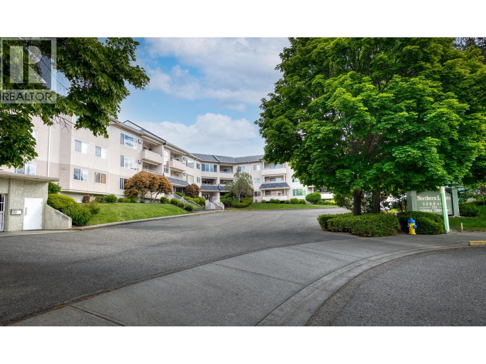 #315 255 Aurora Crescent - 29