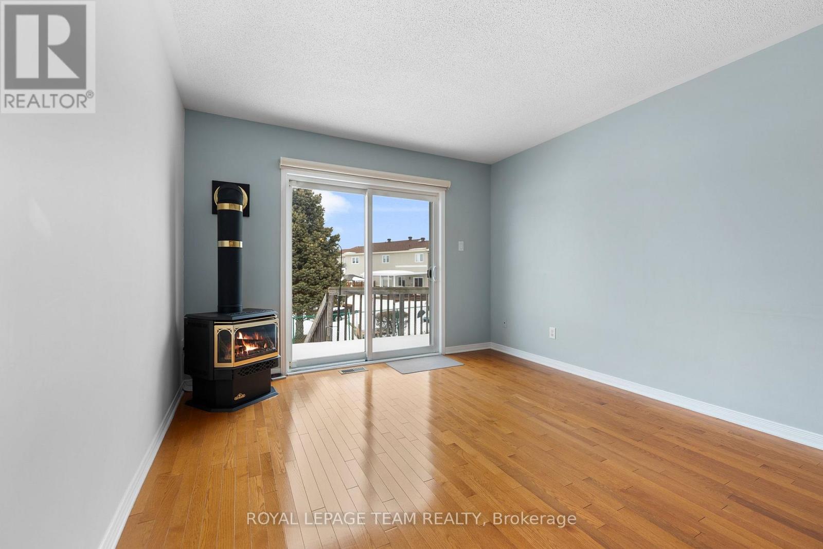 56 FRIEDAY STREET - 22