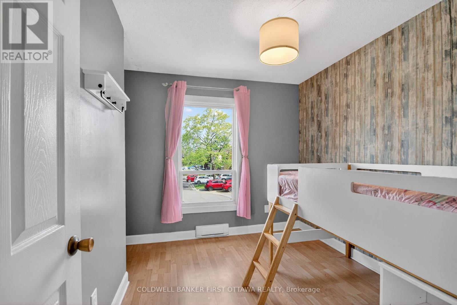 #C 8 ARNOLD DRIVE - 17