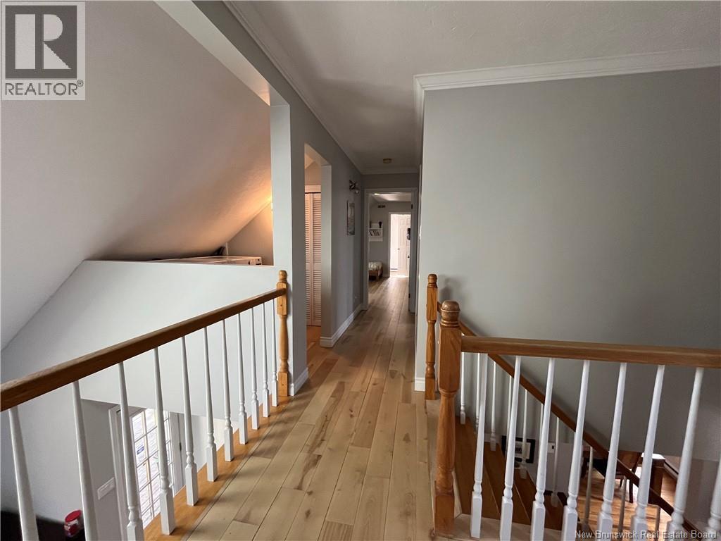 20 Linden Crescent - 25