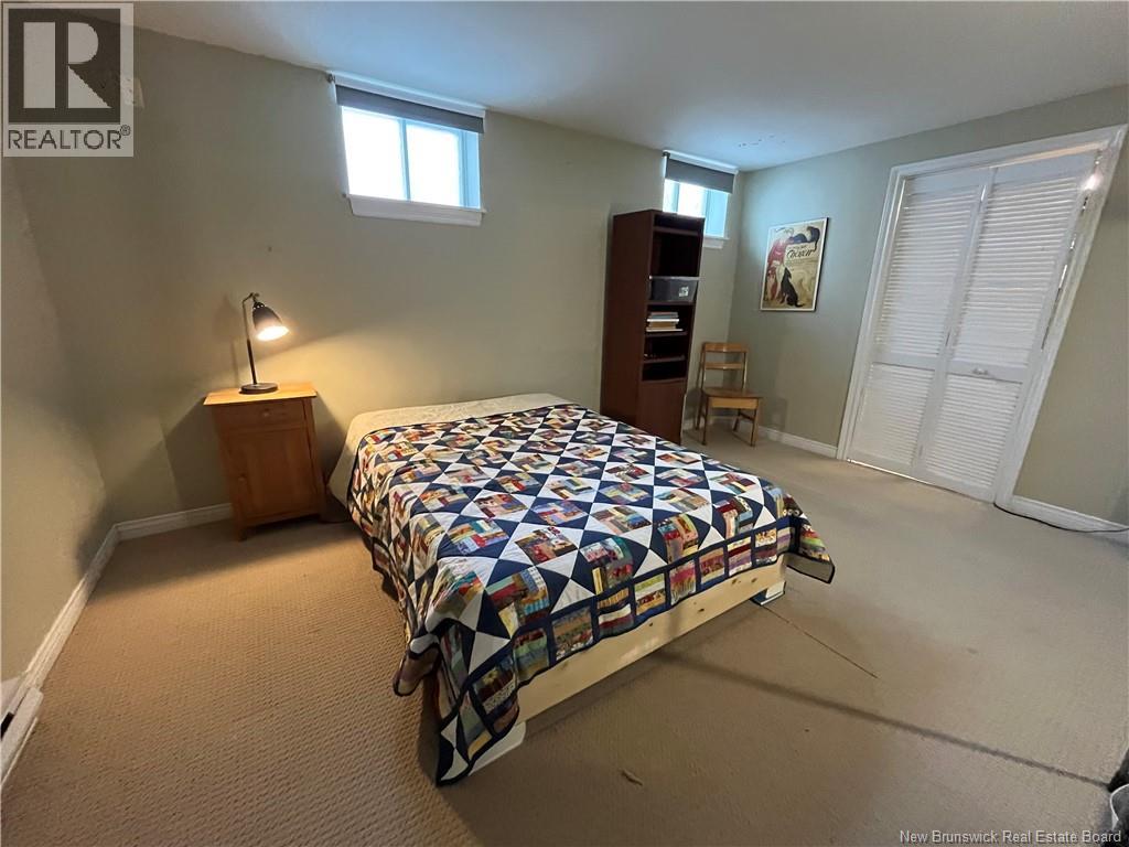 20 Linden Crescent - 40