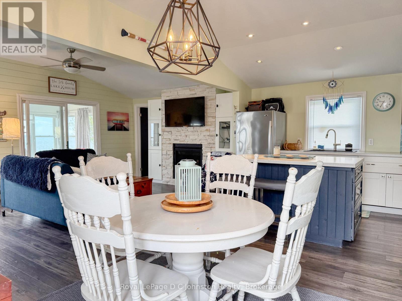 493 BRUCE ROAD #13 ROAD - 15