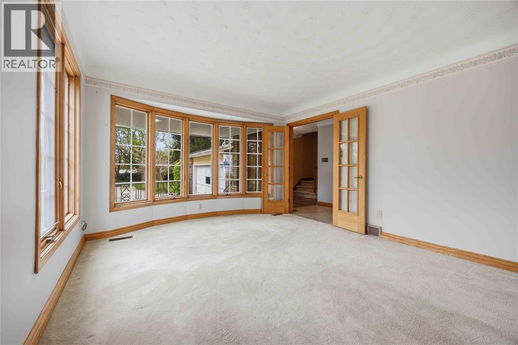2088 LAKESHORE ROAD - 9