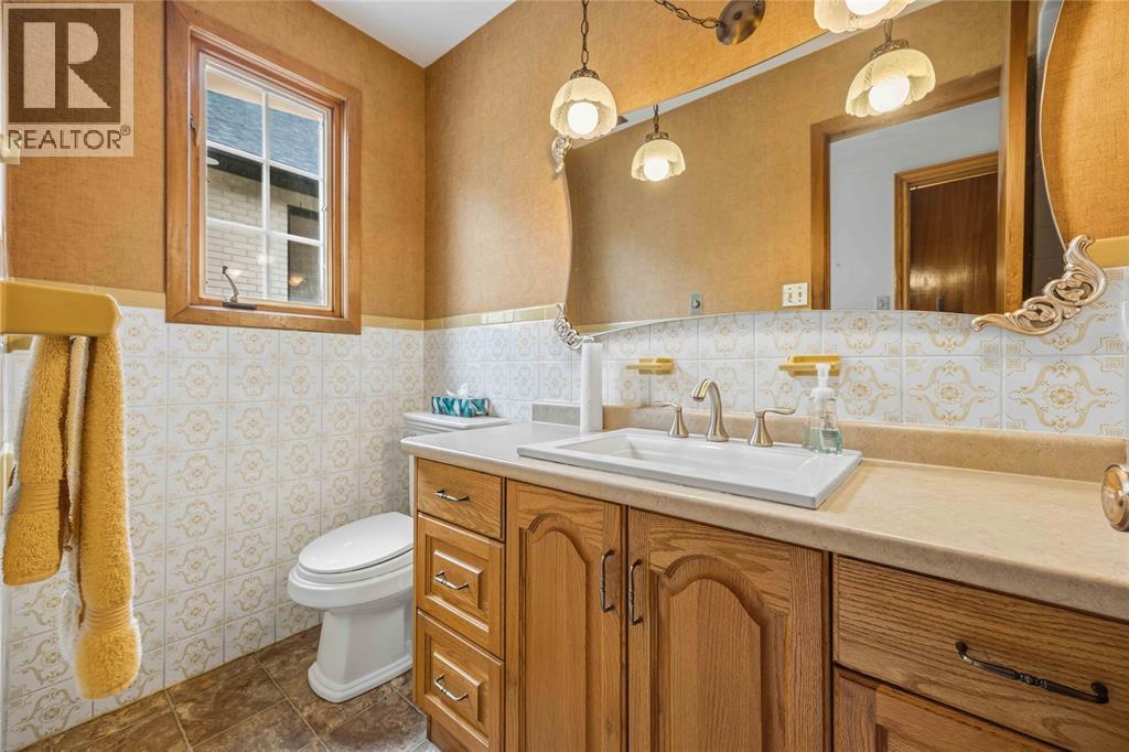 2088 LAKESHORE ROAD - 22