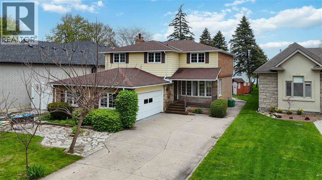 2088 LAKESHORE ROAD - 1