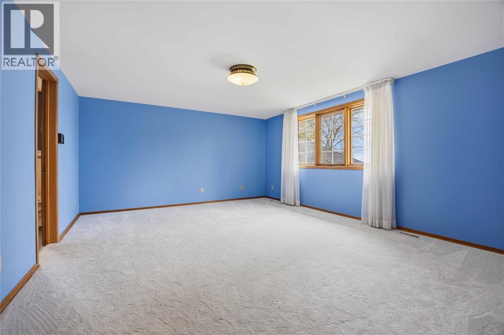 2088 LAKESHORE ROAD - 31