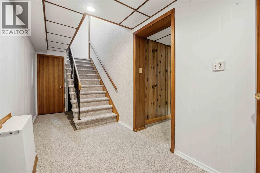 2088 LAKESHORE ROAD - 36