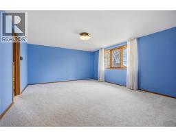 2088 Lakeshore Road, Sarnia, ON N7T7H6 Photo 31