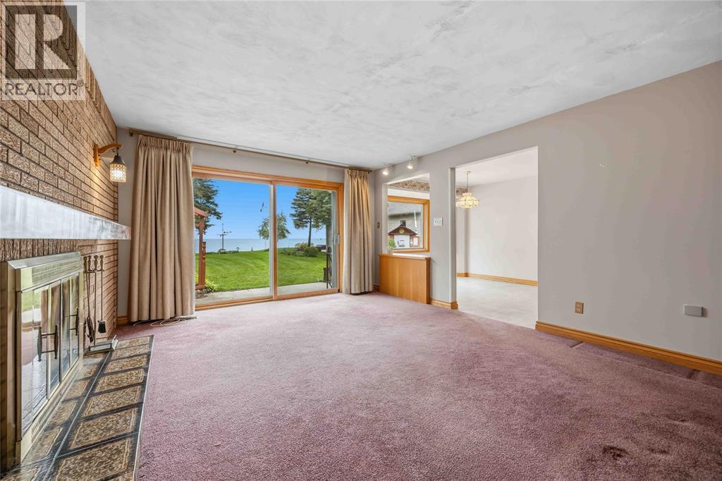 2088 LAKESHORE ROAD - 21