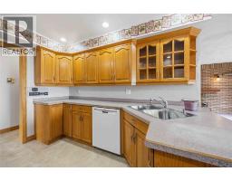 Living room - 2088 Lakeshore Road, Sarnia, ON N7T7H6 Photo 16