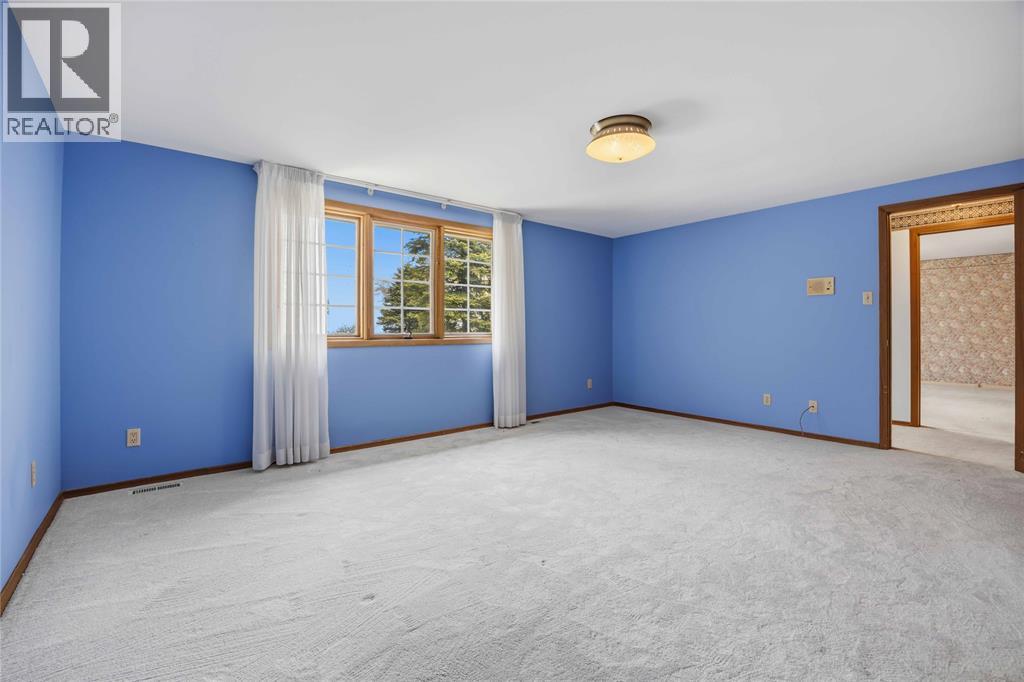 2088 LAKESHORE ROAD - 32